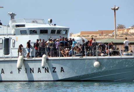 FOTO FINANZA MIGRANTI