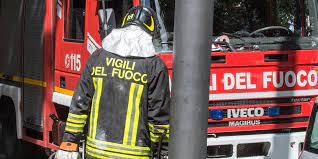 FOTO VIGILI DEL FUOCO 2