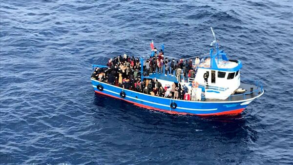 Sbarco migranti roccella-2