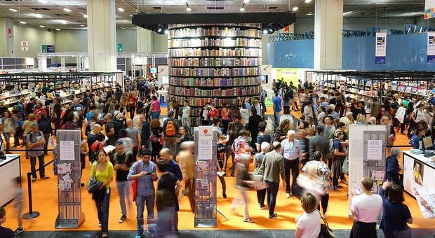 FOTO SALONE DEL LIBRO