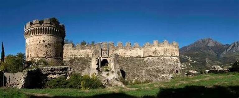 Castello angioino-aragonese di Belvedere Marittimo