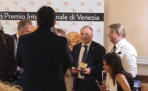 Gratteri Leone d'oro alla carriera a Venezia